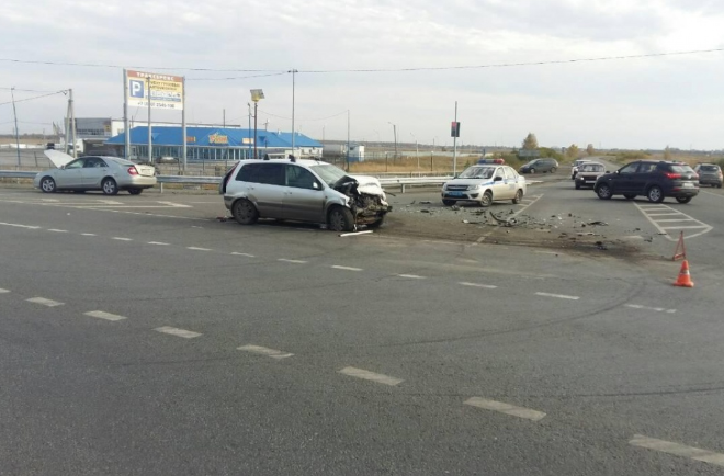 В страшном ДТП в Зауралье ранено пять человек, один погиб