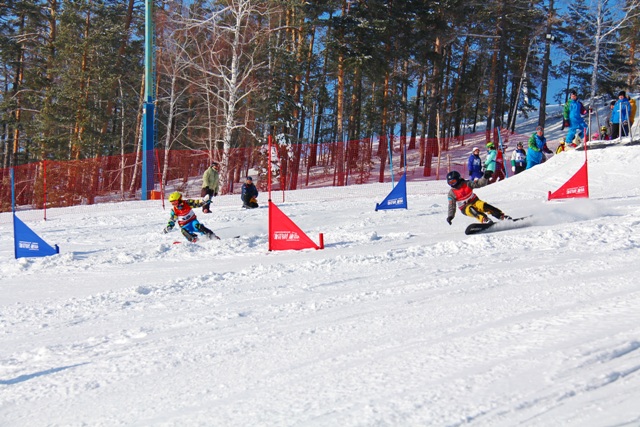 В «Солнечной долине»южноуральские сноубордисты первенствовали в параллельном слаломе