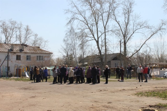 После нападения на журналиста и жалоб населения эксперты ОНФ проверили работу УК в Красноармейском районе После нападения на журналиста и жалоб населения эксперты ОНФ проверили работу УК в Красноармейском районе