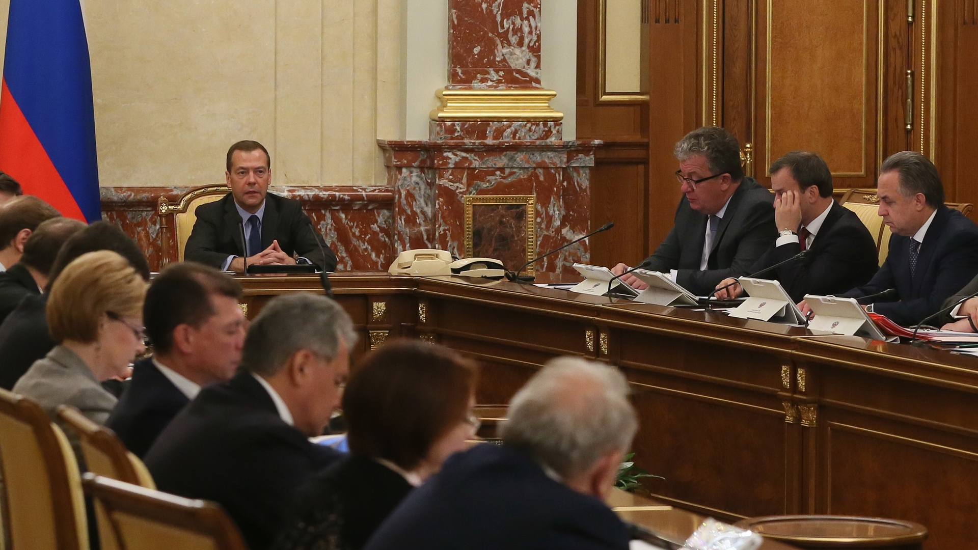 Министр природных ресурсов назвал сроки рассмотрения законопроекта о квотировании челябинских выбросов Министр природных ресурсов назвал сроки рассмотрения законопроекта о квотировании челябинских выбросов
