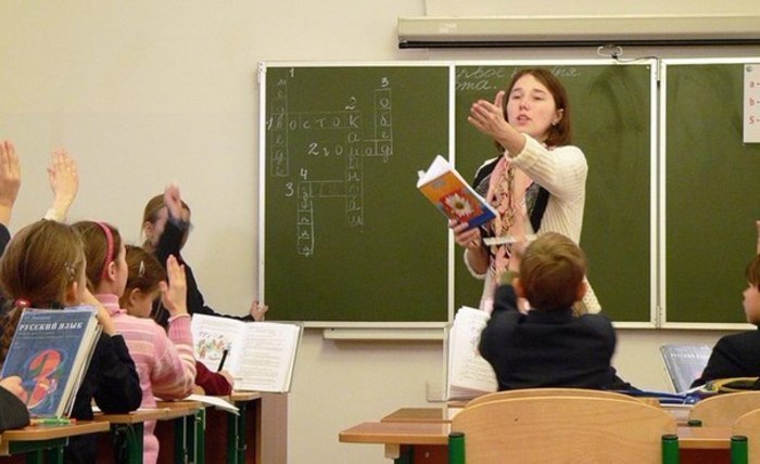 Педагоги требуют от Минобрнауки РФ решения проблем школьного образования