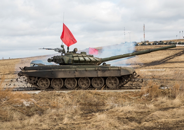 Соревнования по танковому биатлону проходят в Челябинской области