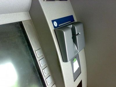 В Челябинске от холода замерзли банкоматы