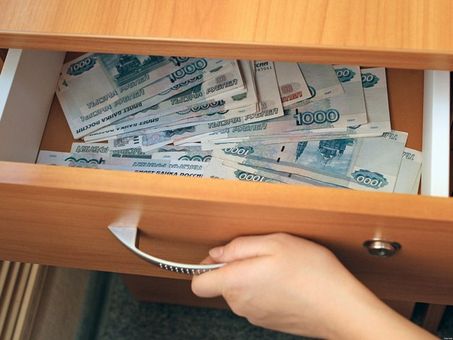 В Челябинске бухгалтер обворовала фирму почти на полтора миллиона рублей