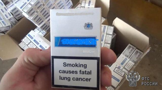 Супер-курильщик: 60 тысяч пачек сигарет мужчина вёз из Казахстана в Челябинскую область – «для себя» 