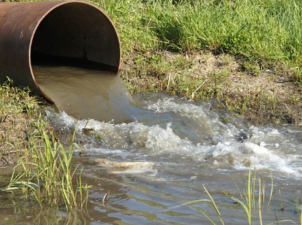 Шадринский водоканал оштрафовали за грязную воду