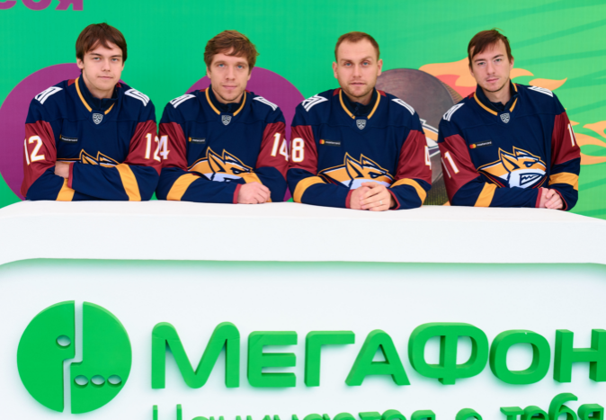 Поддерживать смартфоны хоккеистов в спортивной форме теперь будет «МегаФон» Поддерживать смартфоны хоккеистов в спортивной форме теперь будет «МегаФон»