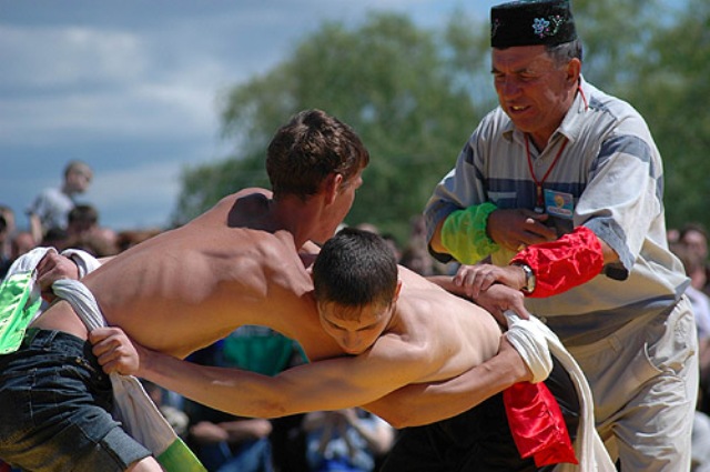 Южноуральские спортсмены-кочевники перебороли всех на поясах