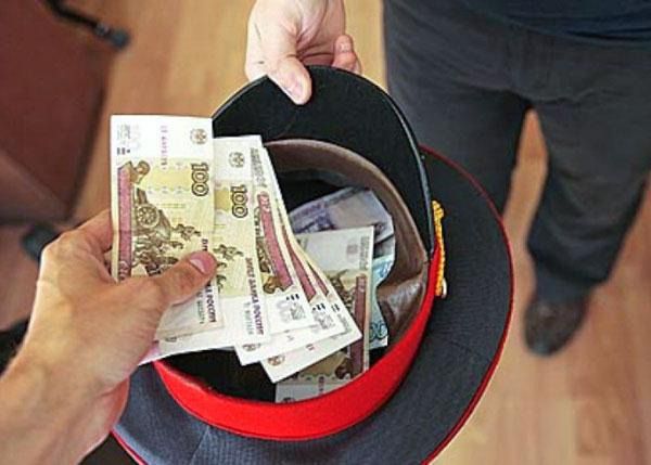 Семья полицейских из Копейска занимает деньги, но не торопится отдавать