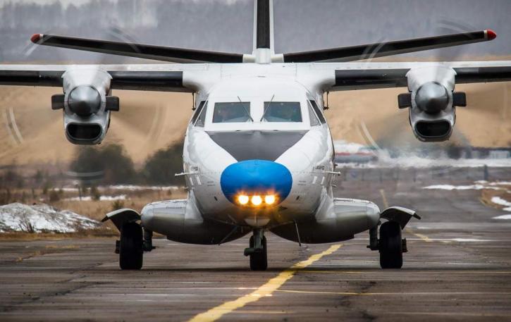 Частный самолет совершил вынужденную посадку в Челябинске из-за неисправности