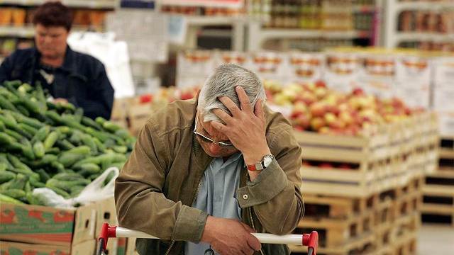 Россияне тратят на продовольственные товары более половины доходов
