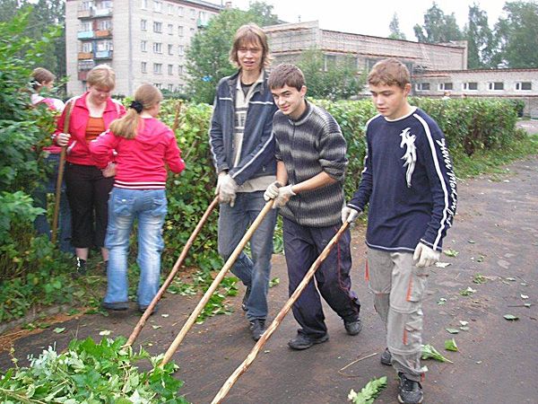 Центр занятости Челябинска трудоустроит за лето 2800 подростков