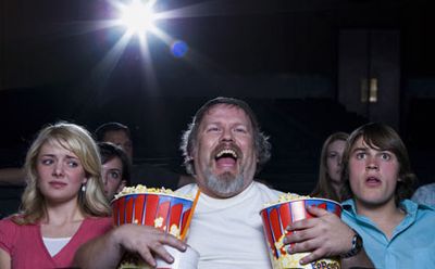 В Миассе кинотеатр выплатит компенсацию  за отказ пустить посетителей в зал с купленной едой