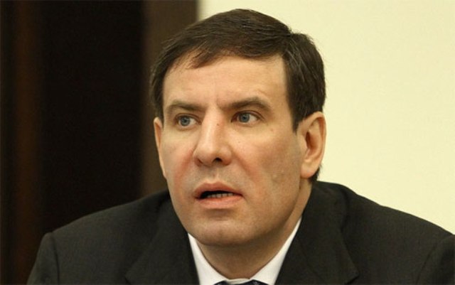 Дело на три млрд.: следователи требуют арестовать имущества экс-губернатора Михаила Юревича