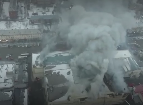 Число погибших при пожаре в ТРК "Зимняя вишня" в Кемерово достигло 64 человек