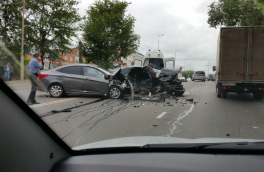 В Кургане в страшном ДТП погиб пассажир легковушки