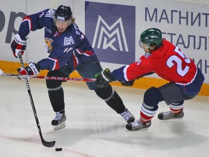 В Магнитогорске проходит хоккейный турнир памяти Ромазана