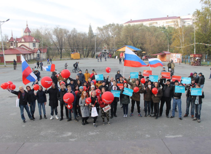 В Кургане закрывают штаб Навального В Кургане закрывают штаб Навального