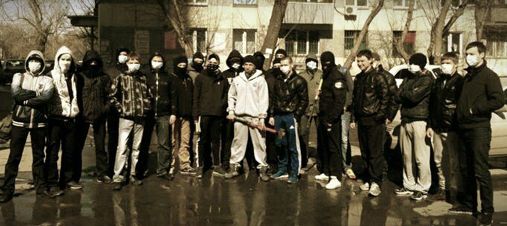 На улицы Челябинска вышел молодежный антинаркотический спецназ 