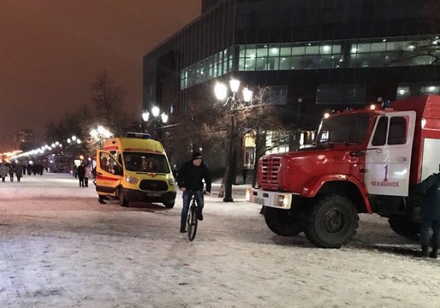 Пожар случился в ресторане «Макдональдс» в центре Челябинска