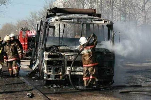 В Новосинеглазово рейсовый автобус сгорел дотла