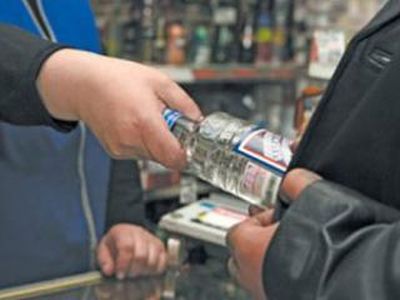 Власти Челябинска запретят торговать алкоголем во дворах