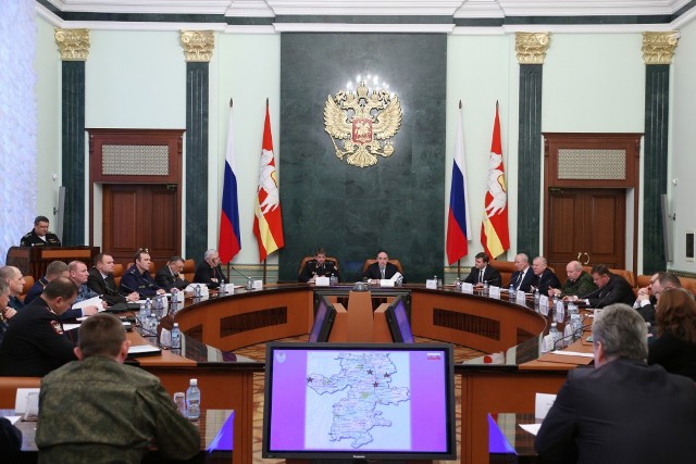 Губернатор Челябинской области провел экстренное заседание антитеррористической комиссии