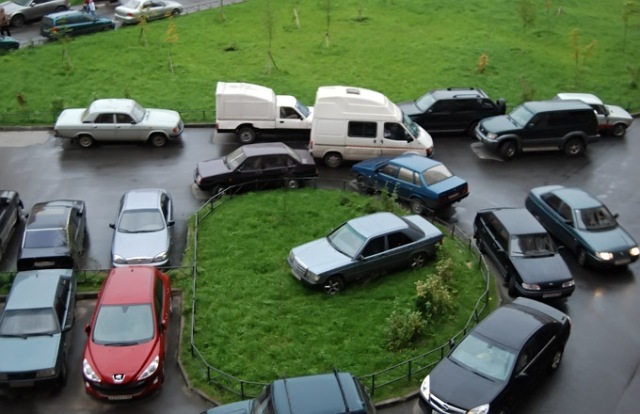 Депутат Галкин усомнился в эффективности челябинского муниципального учреждения «Городские парковки»