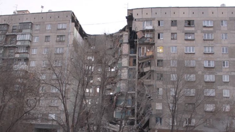 Жители разрушенной девятиэтажки в Магнитогорске провели собрание 