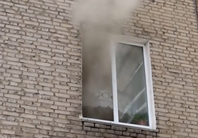 В Перми ребенок выпрыгнул из окна горящей квартиры