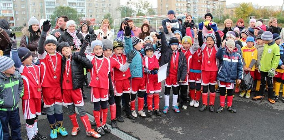 В Челябинске прошел мемориал Алексея Зотова по футболу