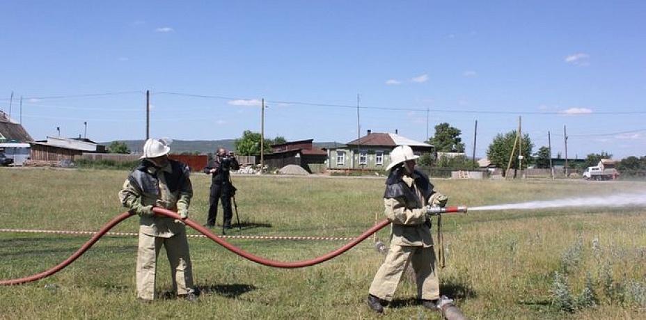 Челябинские пожарные успешно выступили на  соревнованиях в Нижнем Тагиле