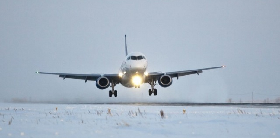 Самолет Челябинск–Москва совершил экстренную посадку в пункте отправления
