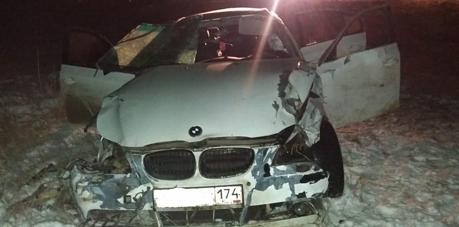 Бесправник на БМВ погиб на трассе в Челябинской области