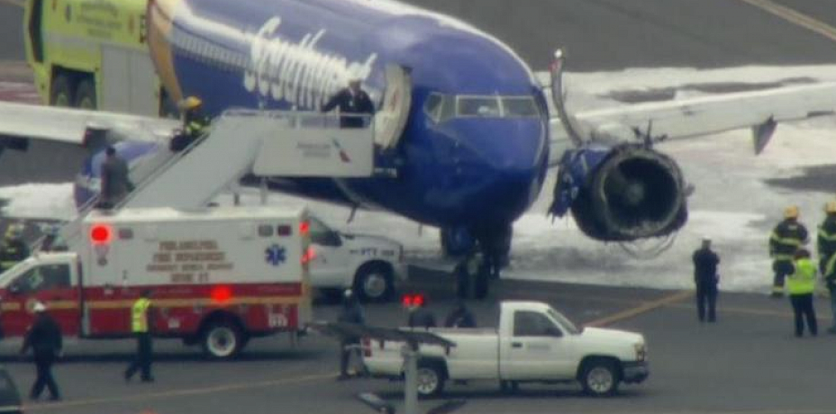 В США пассажирку выбросило из самолета, после разгерметизации салона