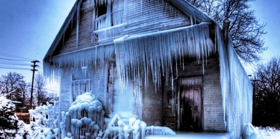 Замерзающий поселок в Челябинской области спасают всей дивизией