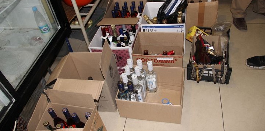 За одну ночь полицейские Челябинска изъяли 880 единиц «паленого» алкоголя