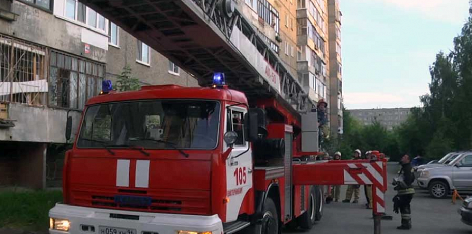 В Екатеринбурге гречка, забытая на плите, вызвала задымление в многоэтажке