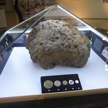 Пять лет на Земле: прикоснуться к метеориту смогут гости Исторического музея в Челябинске