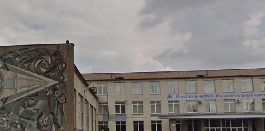 В Челябинске 18-летняя студентка скончалась на лестнице техникума