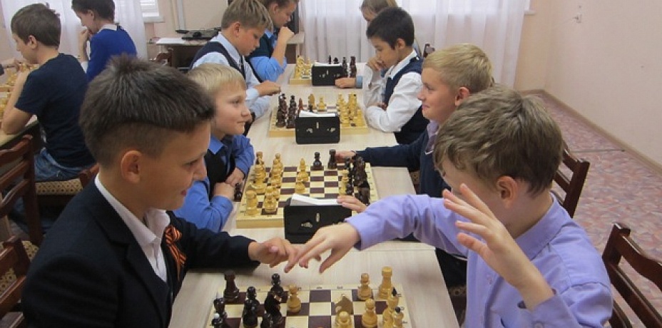 Турнир памяти первого учителя шахмат прошёл в Южноуральске