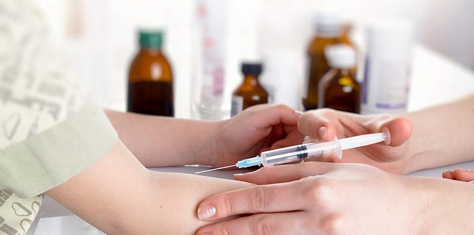 Родителей в Челябинске напугали штрафом за отказ от прививок