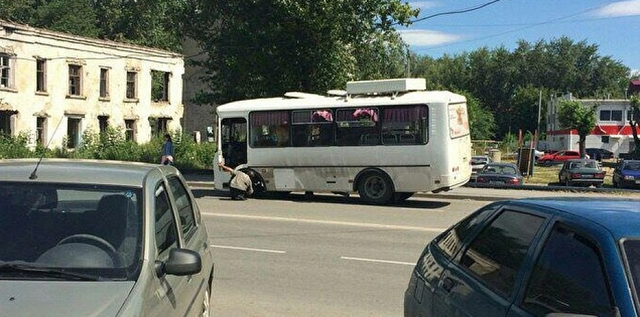 В Кургане у автобуса №19 на ходу отвалилось колесо