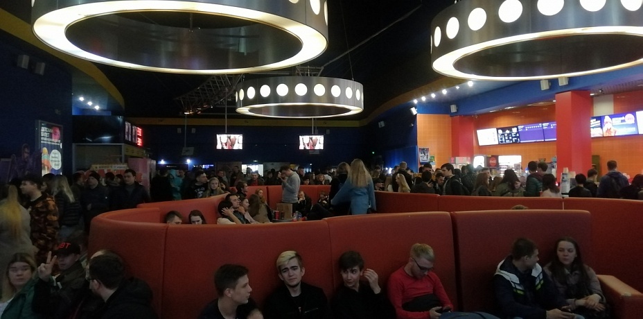Ночной ажиотаж в кинозалах Челябинска. В широкий прокат вышла премьера «Мстители: Финал» 