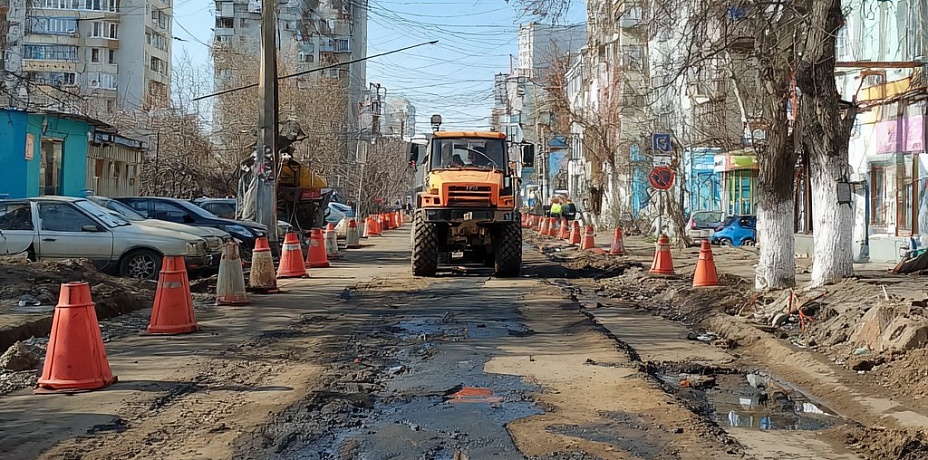 В Челябинске ремонтируют улицу Братьев Кашириных