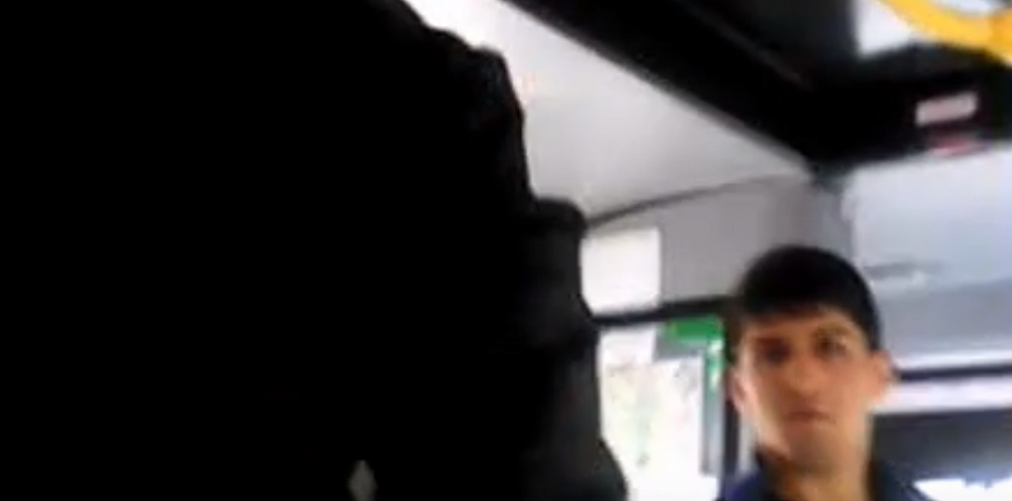 В Екатеринбурге кондуктор с водителем похитили пассажира автобуса