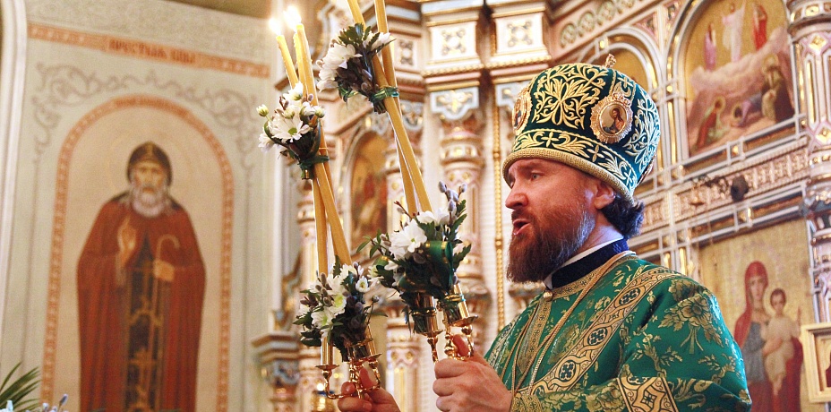 Митрополит Челябинский и Миасский Григорий рассказал о смысле Дня Святой Троицы 