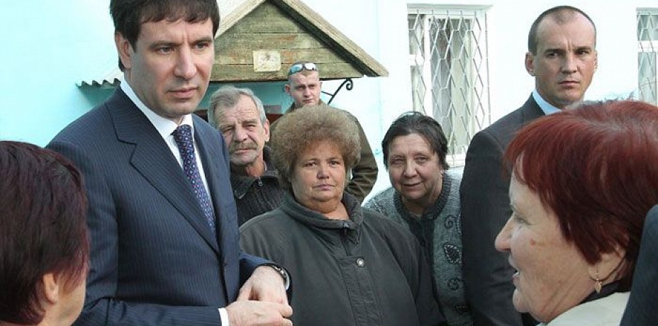 С очередным визитом в Розе побывал губернатор Михаил Юревич