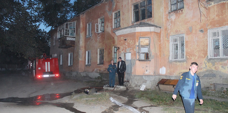 После пожара в Троицке для жильцов пострадавшего дома настал  «конец света»