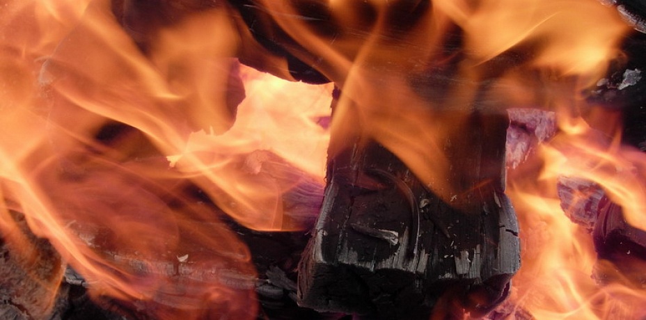 Трагедия в Миассе: в огне погибла беременная женщина